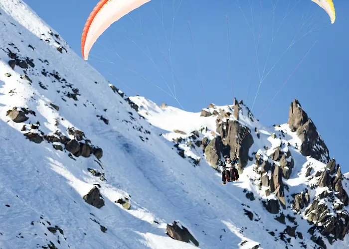 La Cordee 412 - Year